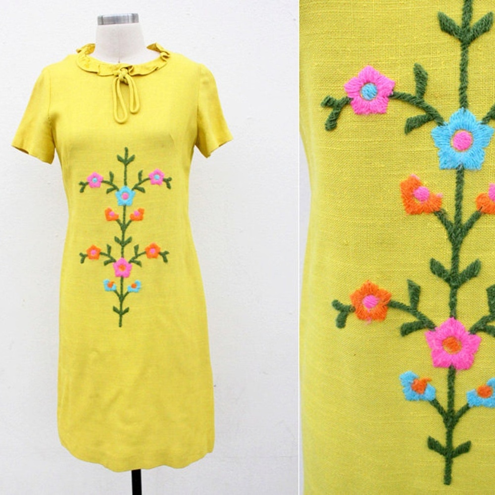 Vintage 60s Yellow Linen Embroidered Shift Dress